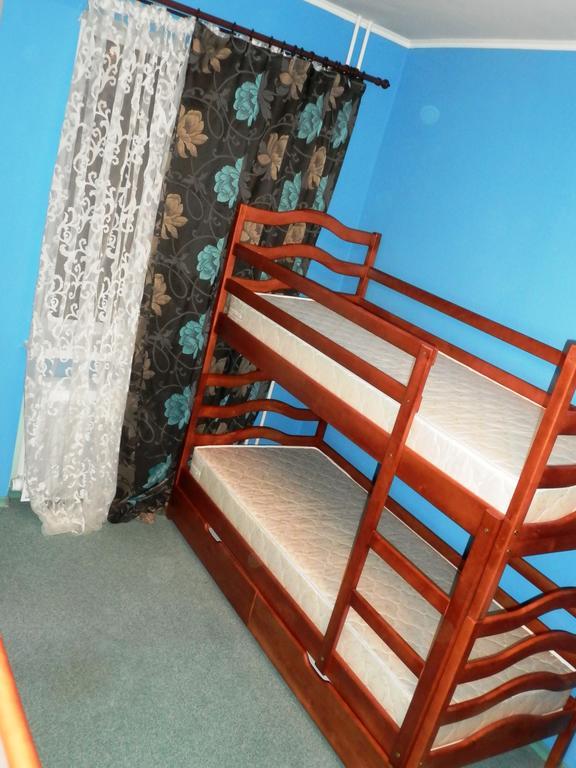Yourhostel Kijów Zewnętrze zdjęcie