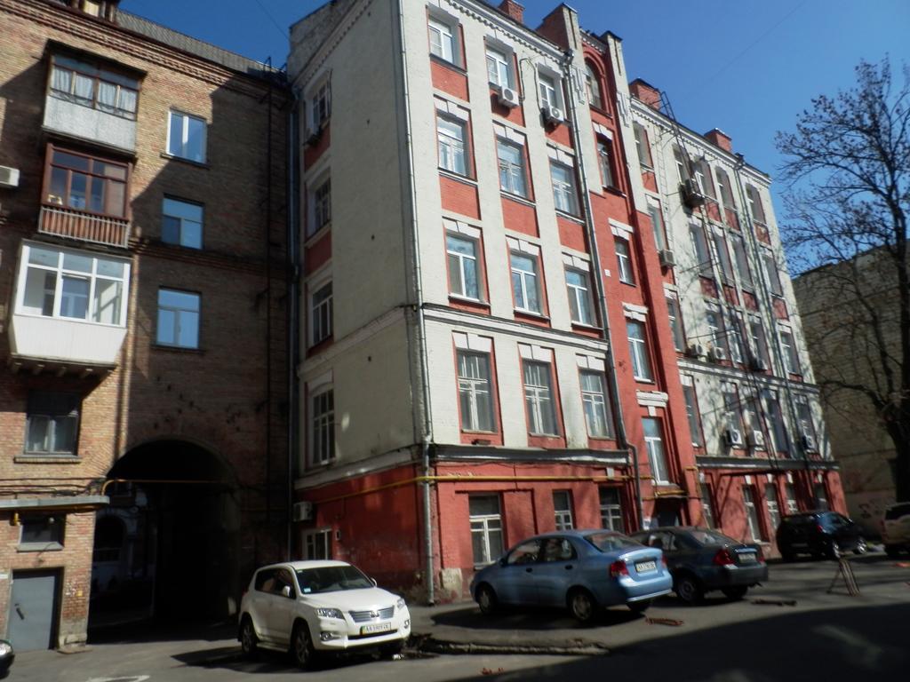 Yourhostel Kijów Zewnętrze zdjęcie