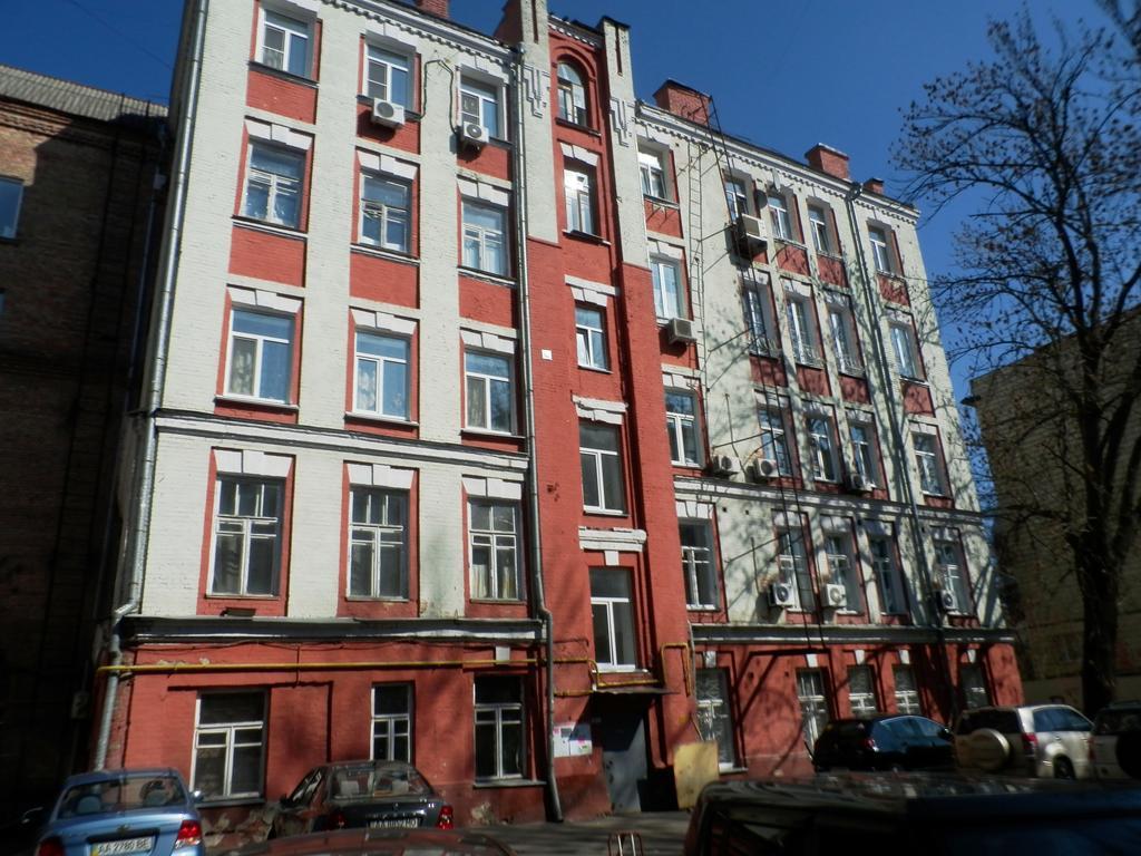 Yourhostel Kijów Zewnętrze zdjęcie
